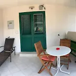 Apartment Smirna *