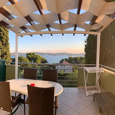 Διαμέρισμα Smirna *