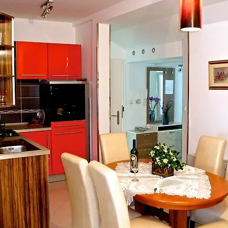 Smirna Apartment