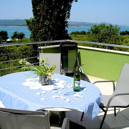 Apartment Smirna Sveti Filip i Jakov
