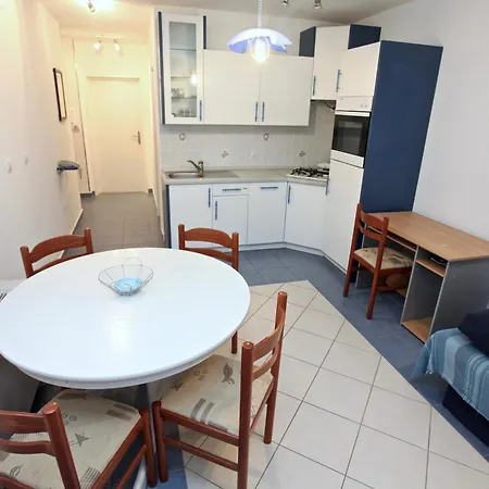 Smirna Apartment Sveti Filip i Jakov