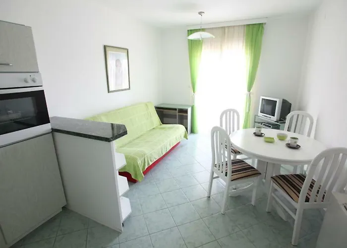 Smirna Апартаменты